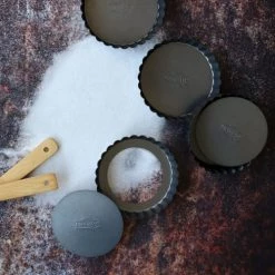 Menastyl Plats à Four Set De 4 Mini Moules à Tarte En Acier Carbone 13 Cm -Accessoires de cuisson Soldes set de 4 mini moules a tarte en acier carbone 13 cm 3